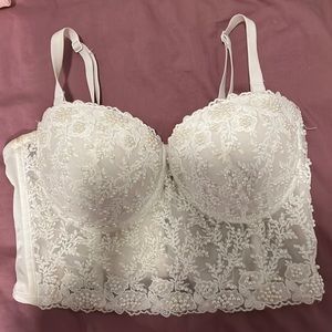 White lacy bra corset with detailed beading